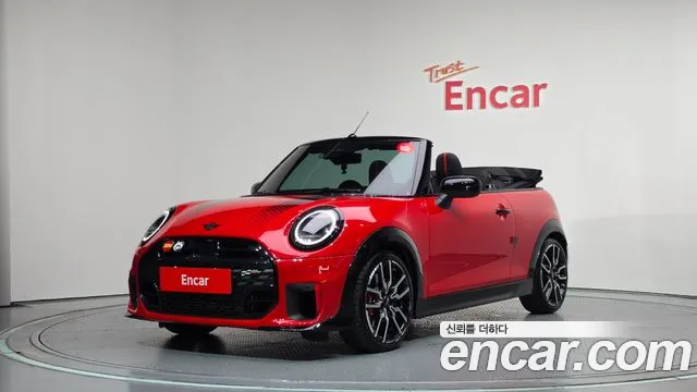 MINI Cooper Convertible 2025