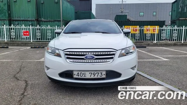 Ford Taurus 2012
