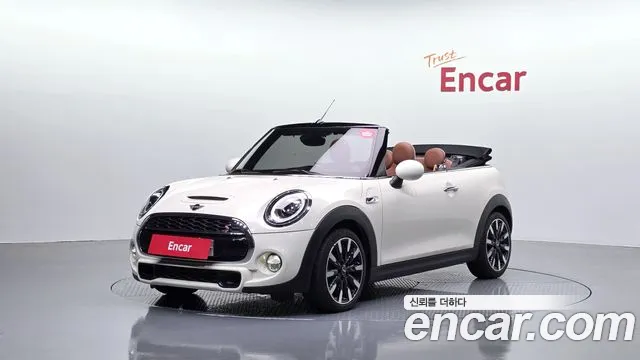 MINI Cooper Convertible 2019