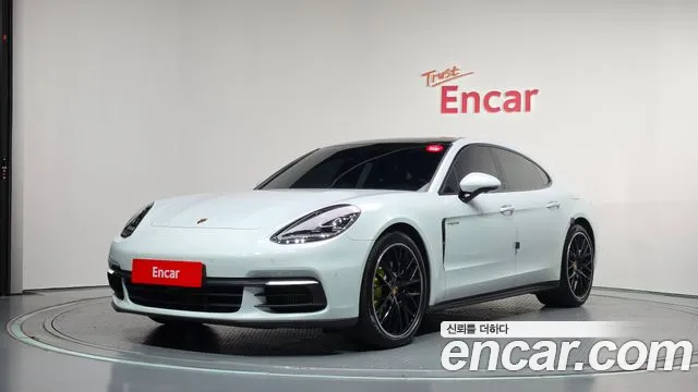 Porsche Panamera 2018