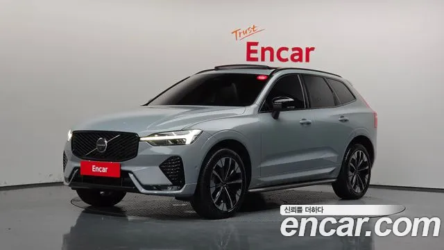 Volvo XC60 2025