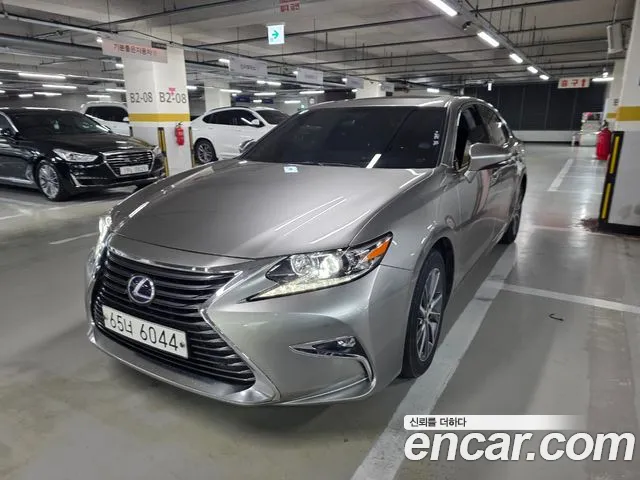 Lexus ES 2018