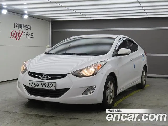 Hyundai Avante 2013