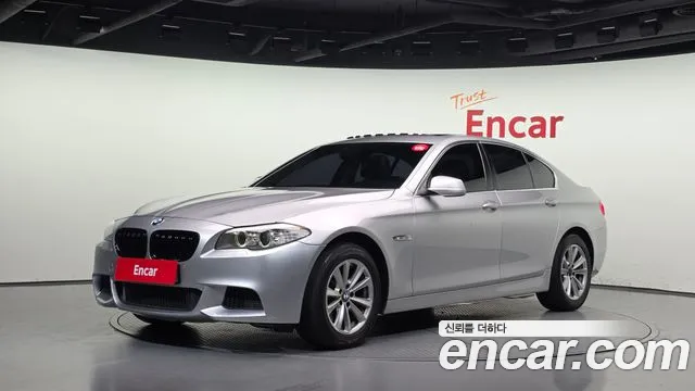 BMW 5-Series 2011