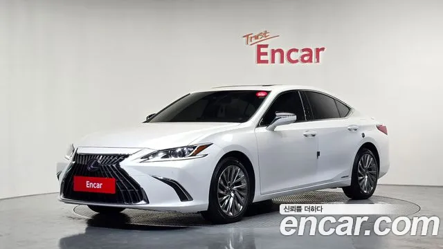 Lexus ES 2022