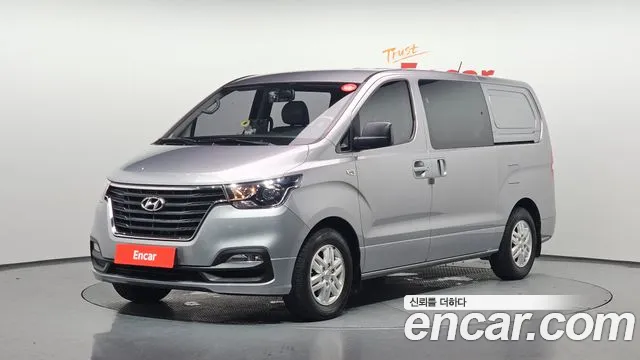 Hyundai Starex 2018