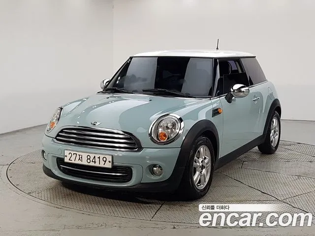 MINI Cooper 2011