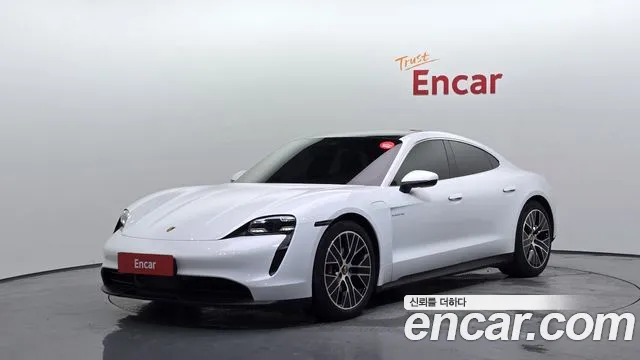 Porsche Taycan 2021
