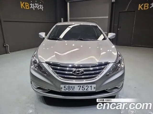 Hyundai Sonata 2012
