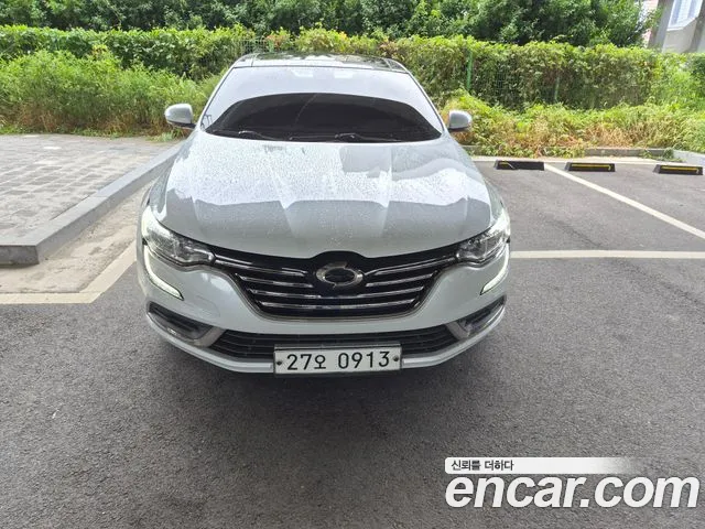Renault SM6 2016