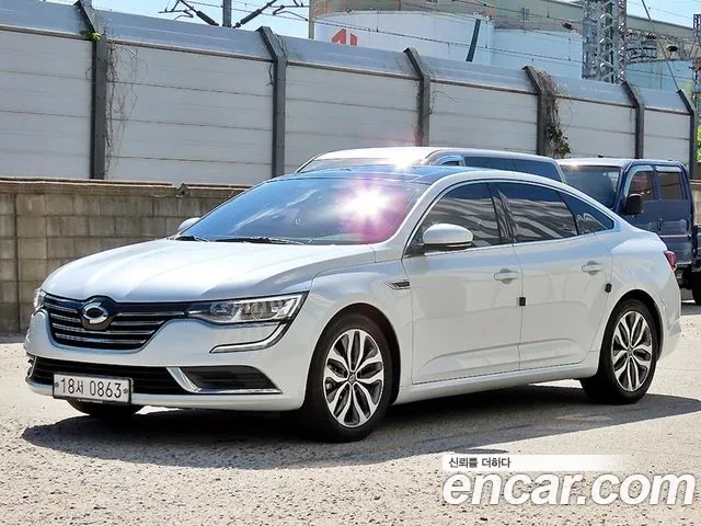 Renault SM6 2016