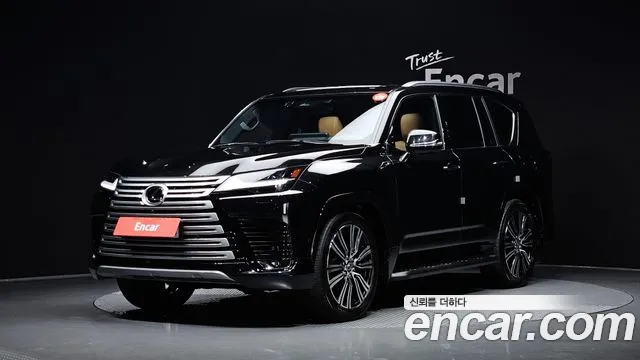 Lexus LX 2025
