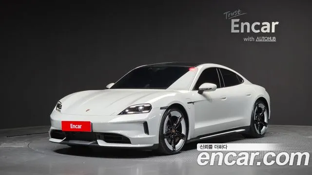 Porsche Taycan 2024