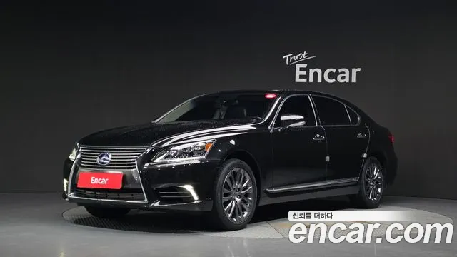 Lexus LS 2014