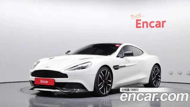 Aston Martin Vanquish 2015