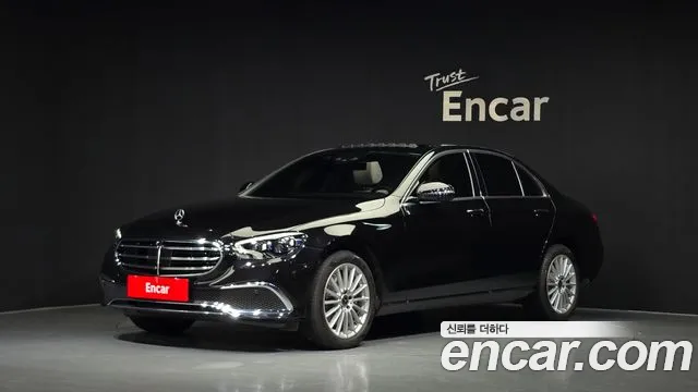 Mercedes-Benz E-Class 2023