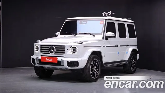 Mercedes-Benz G-Class 2025