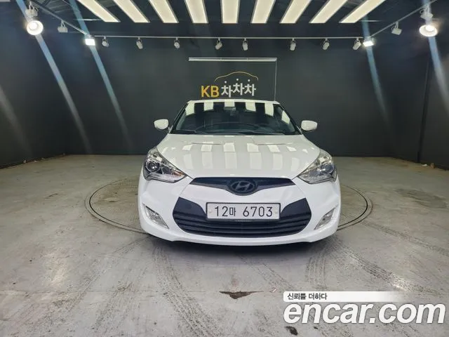 Hyundai Veloster 2011