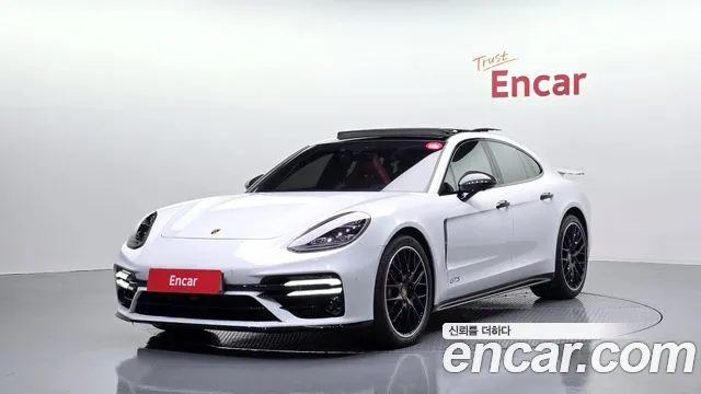 Porsche Panamera 2019