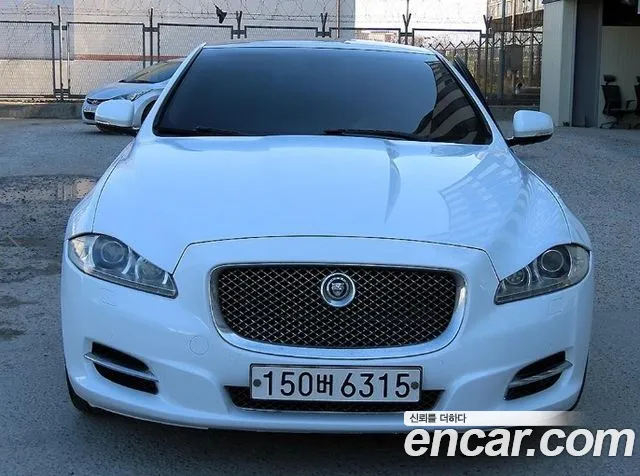 Jaguar XJ 2012