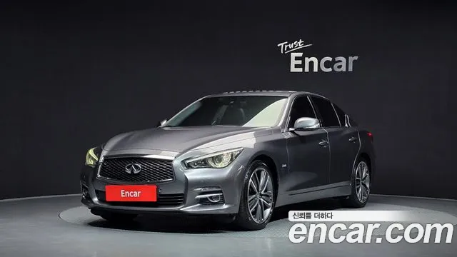 Infiniti Q50 2015
