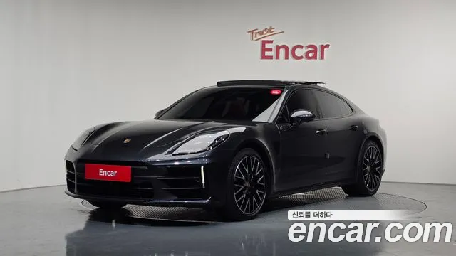 Porsche Panamera 2025