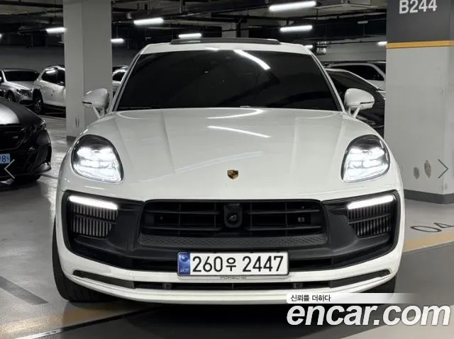 Porsche Macan 2023