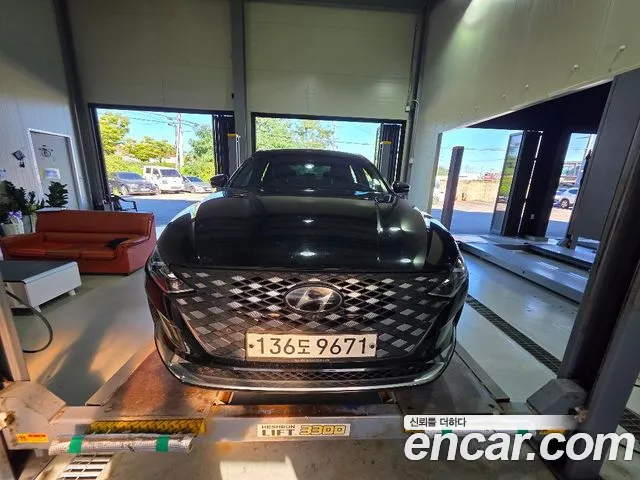 Hyundai Grandeur 2020