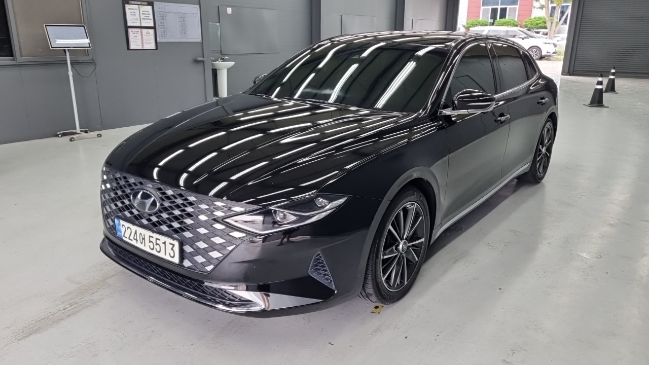 Hyundai Grandeur 2021