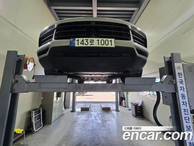 Porsche Cayenne 2023