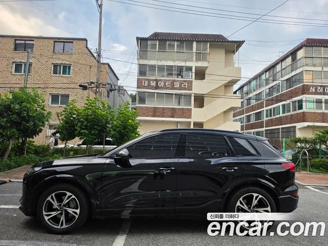 Audi Q6 e-tron 2025