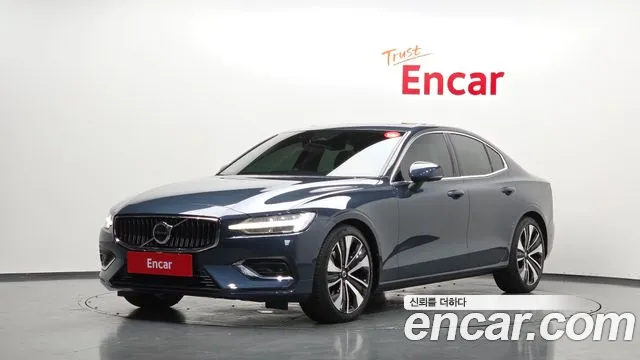 Volvo S60 2022