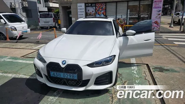 BMW i4 2023