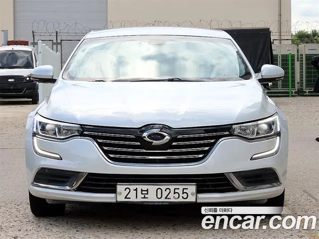 Renault SM6 2016