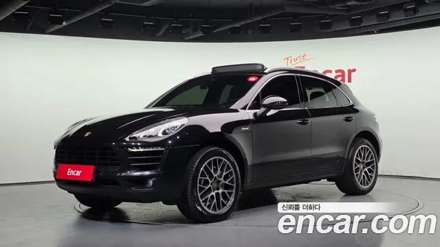 Porsche Macan 2016
