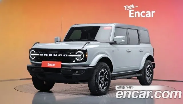 Ford Bronco 2024
