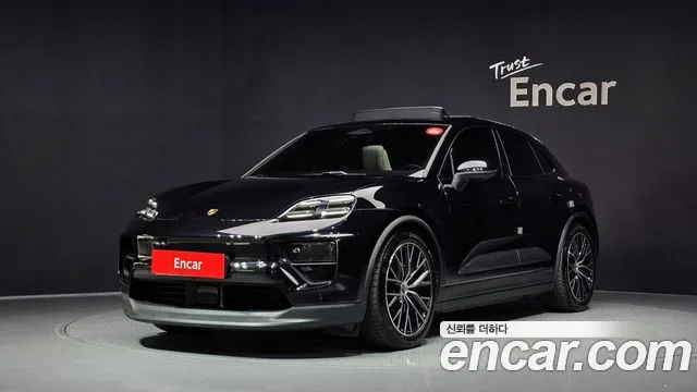 Porsche Macan 2025