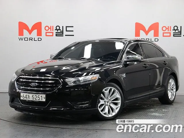 Ford Taurus 2016
