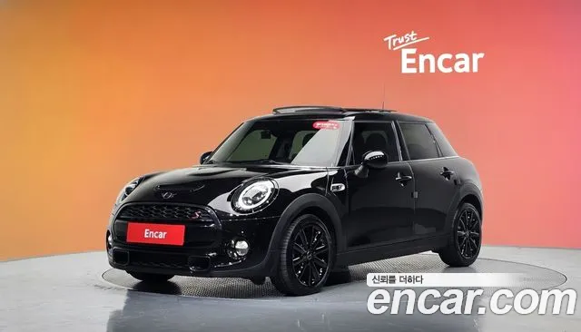 MINI Cooper 2019