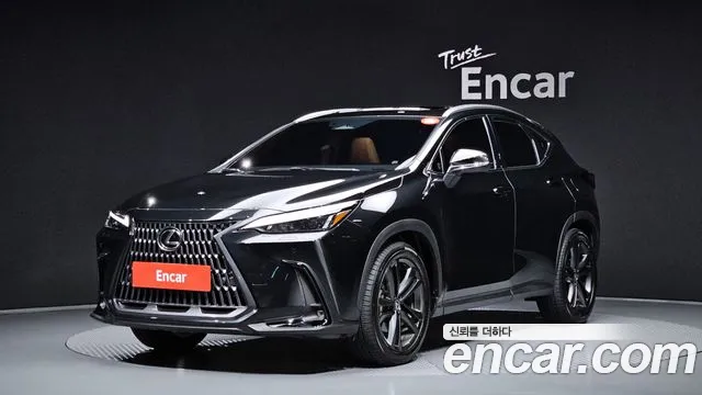 Lexus NX 2025