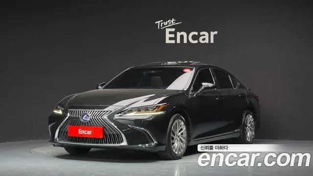 Lexus ES 2019