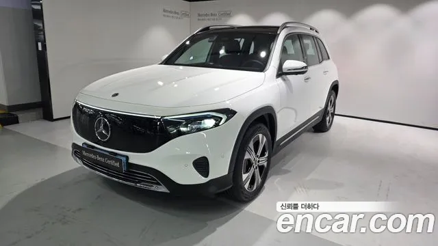 Mercedes-Benz EQB 2026