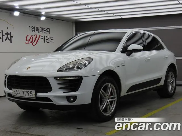 Porsche Macan 2015