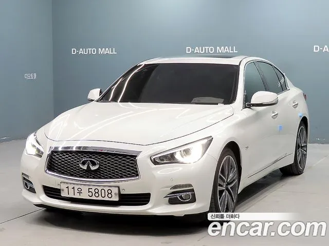 Infiniti Q50 2015
