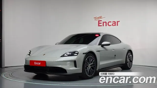 Porsche Taycan 2024