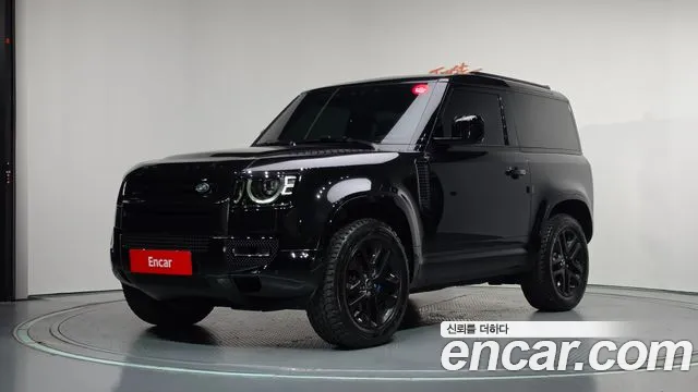 Land Rover Defender 2024