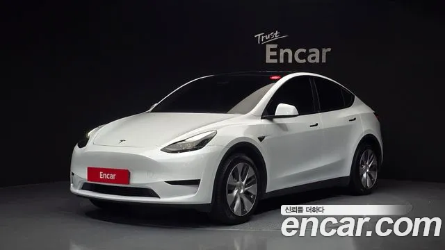 Tesla Model Y 2023