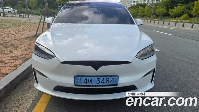 Tesla Model X 2026