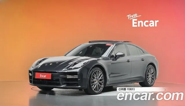 Porsche Panamera 2024