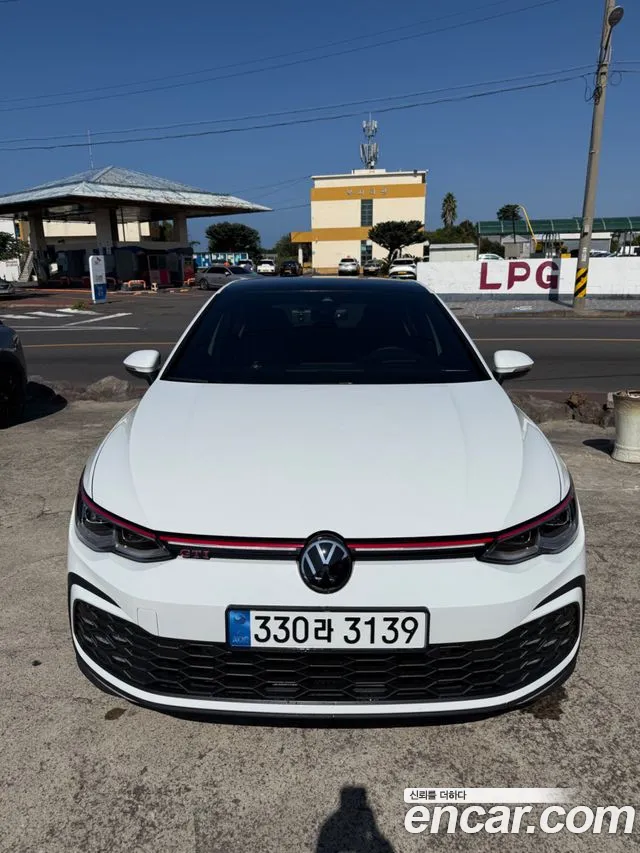 Volkswagen Golf 2024